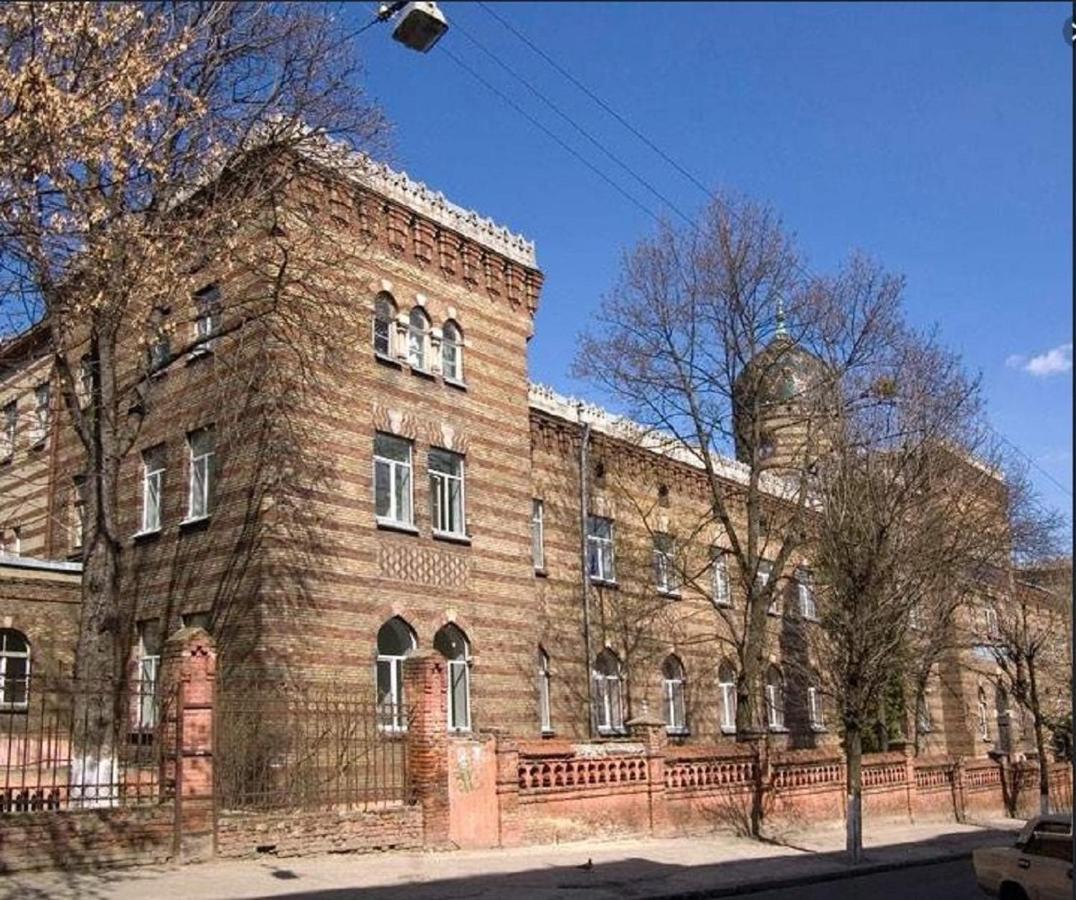Mіні- Економ Апартаменти В Центральній Частині Львова Екстериор снимка